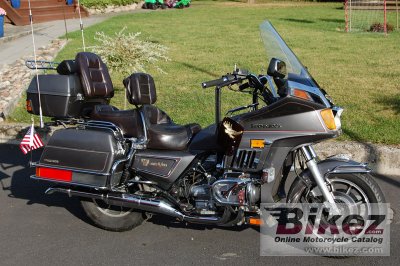 1987 honda gl 1200 dx gold wing photo